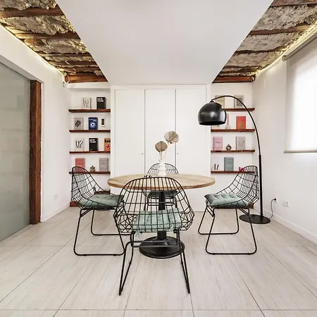 Coqueto Atico Apartment Madrid Exterior photo